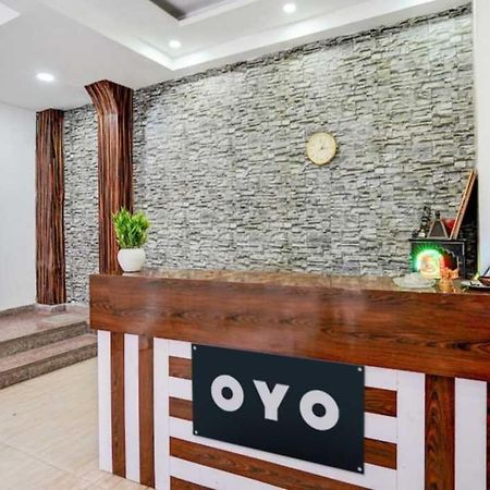 Hotel O Anshu B&B Нью-Дели Экстерьер фото
