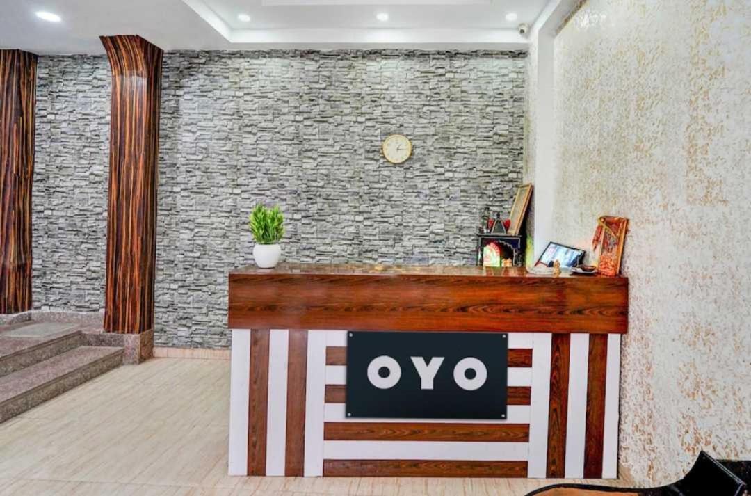 Hotel O Anshu B&B Нью-Дели Экстерьер фото